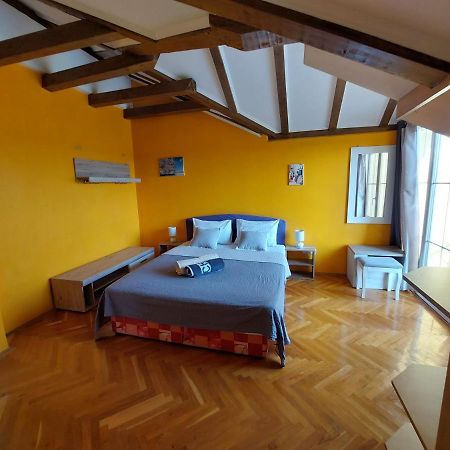 Holiday Home Sunce Dalmacije Mratovo Luaran gambar