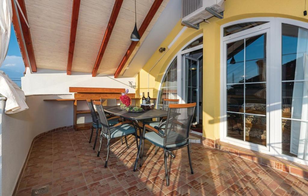 Holiday Home Sunce Dalmacije Mratovo Luaran gambar